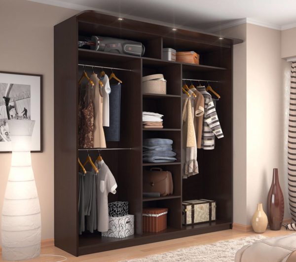 Шкаф-гардероб №2