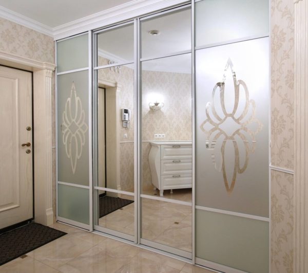 Встроенный шкаф-купе №4